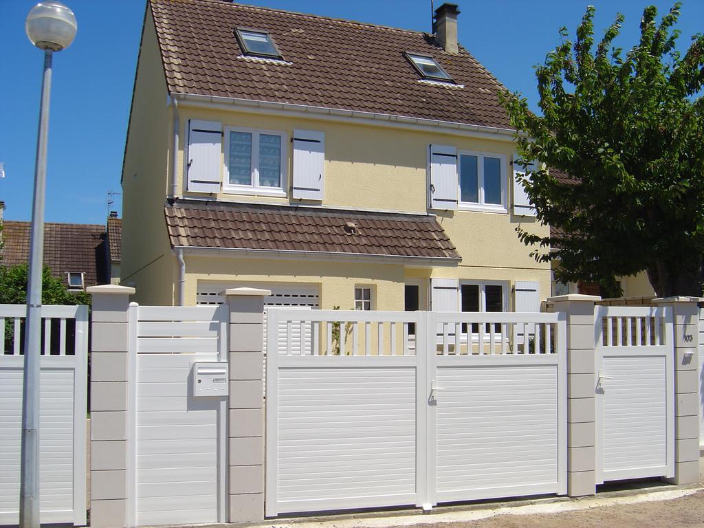 Gite De Eric Et Rose Bernières-sur-Mer Exterior foto
